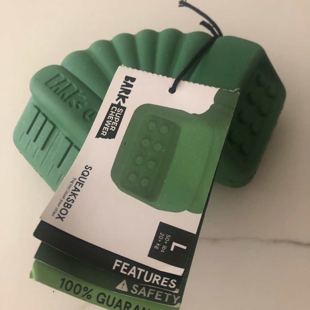 New with tags Bark Super Chewer Squeaksbox